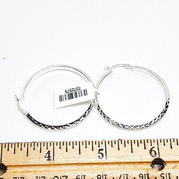 Sterling Silver textured hoop earrings 3.80 grams 1 1/2 inches long - Picture 2 of 4